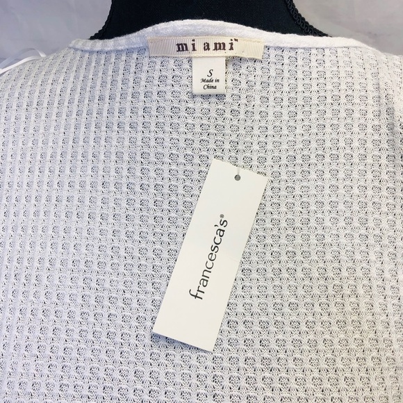 Francesca’s Ivory Wrap Top - Picture 6 of 7